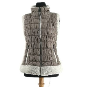 Calvin Klein Performance Sherpa Trim Puffer Vest Jacket 
 repel security pocket